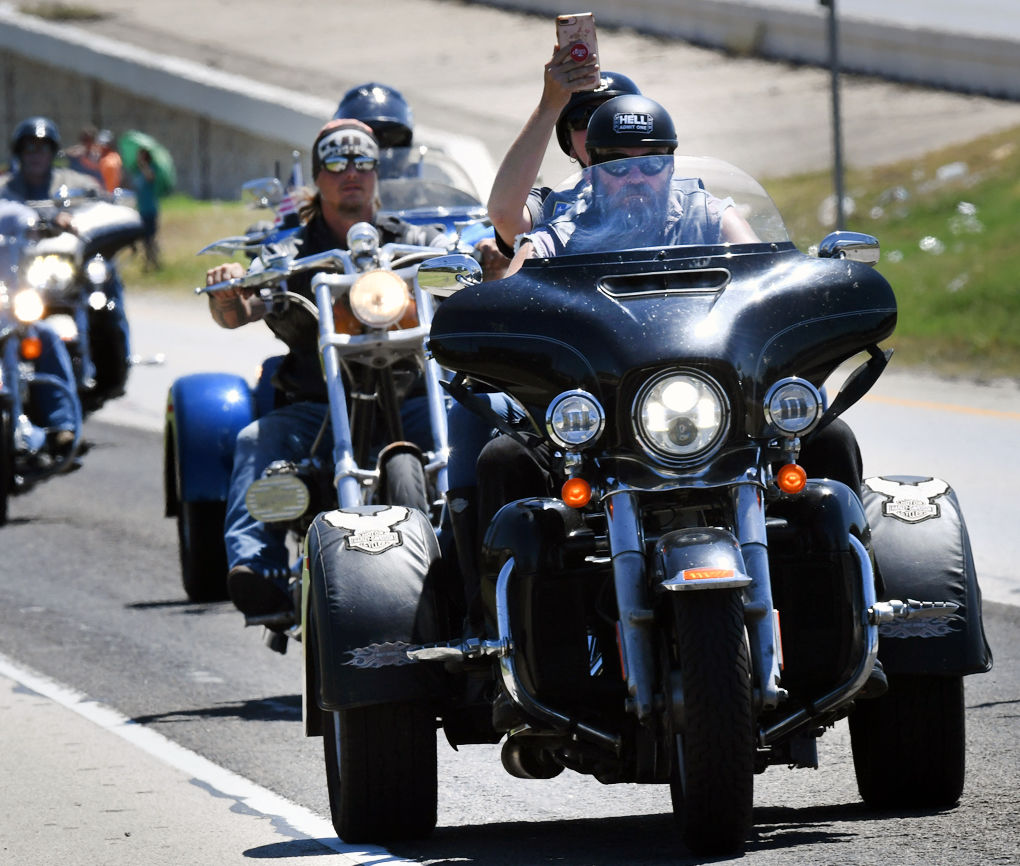Hundreds of bikers ride in 9/11 memorial